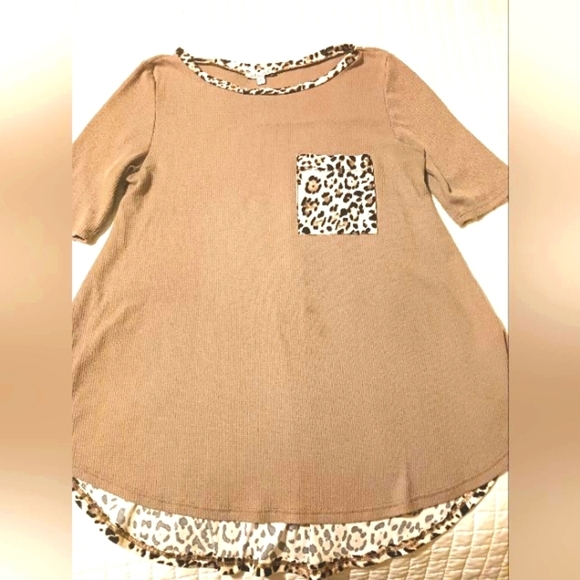 white birch Tops - White Birch oversized brown and animal print blouse. Sz S.